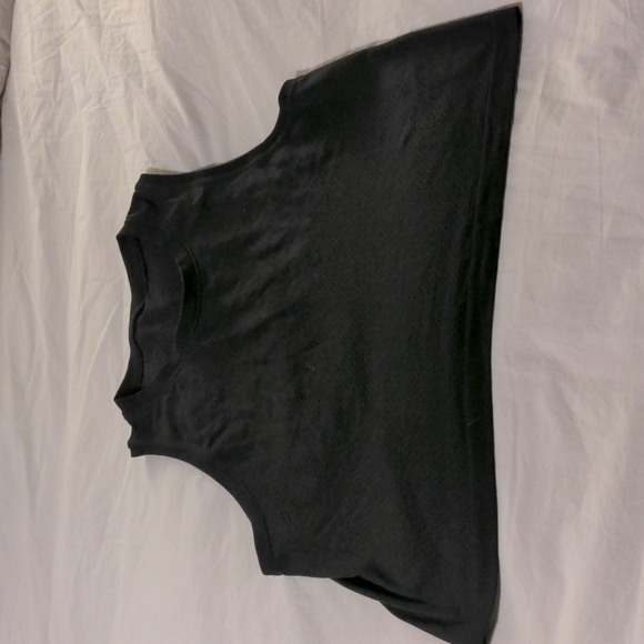 Lululemon Breeze By Muscle Crop Tank *lululemon Black / Black size 10 - Picture 4 of 7